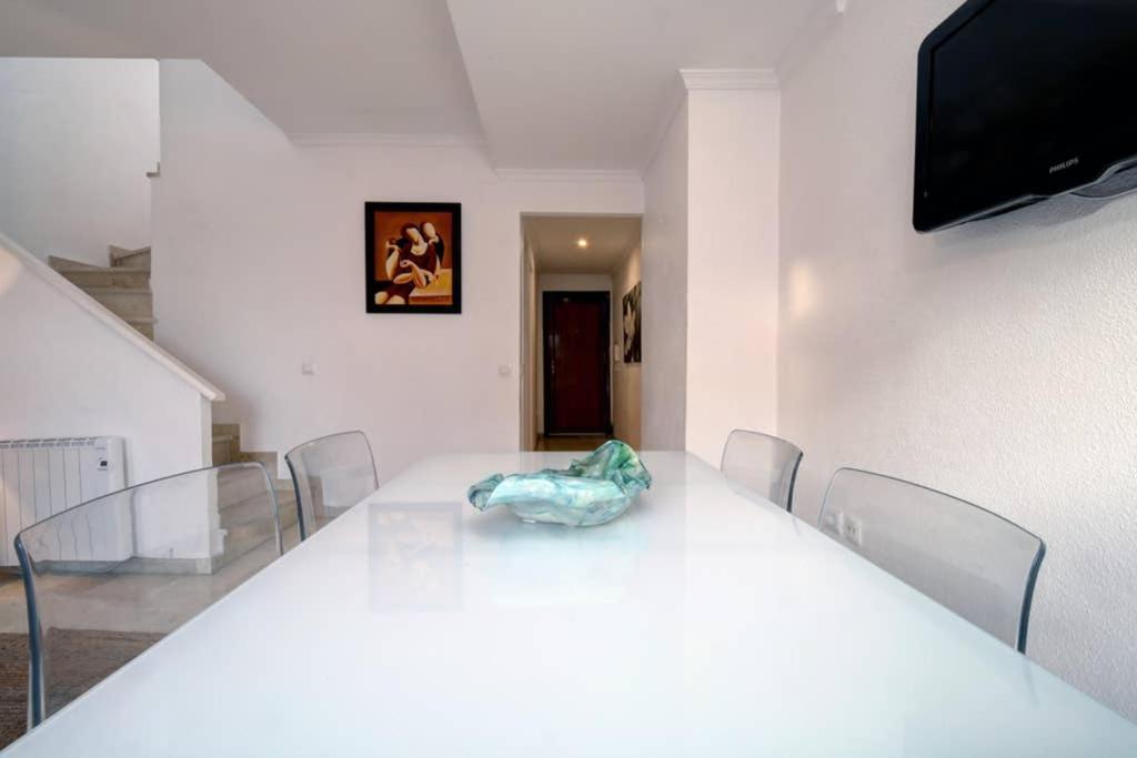 شقة Duplex Con Vistas Al Mar La Línea de la Concepción المظهر الخارجي الصورة