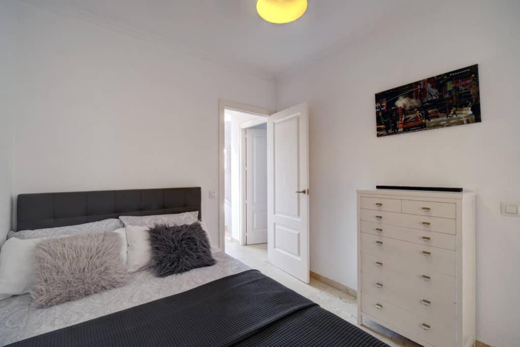 شقة Duplex Con Vistas Al Mar La Línea de la Concepción المظهر الخارجي الصورة