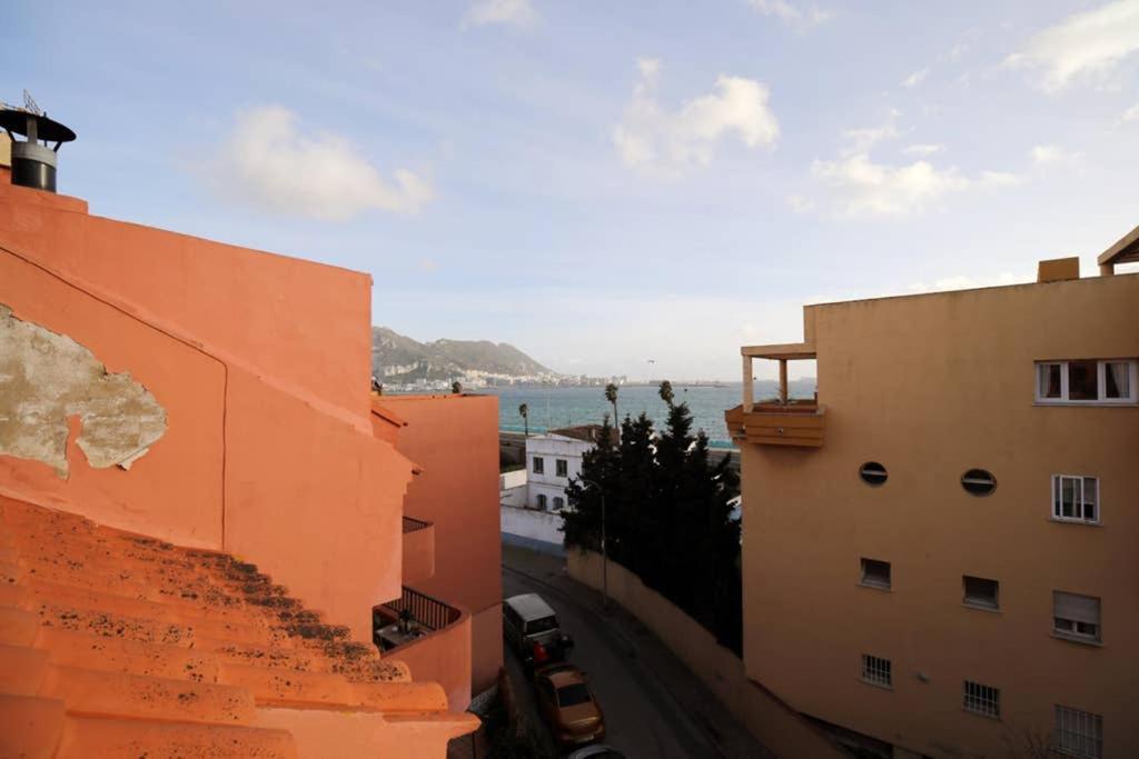 شقة Duplex Con Vistas Al Mar La Línea de la Concepción المظهر الخارجي الصورة